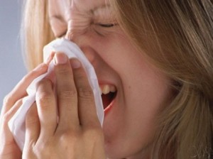Rinita alergica alergie primavara stranut